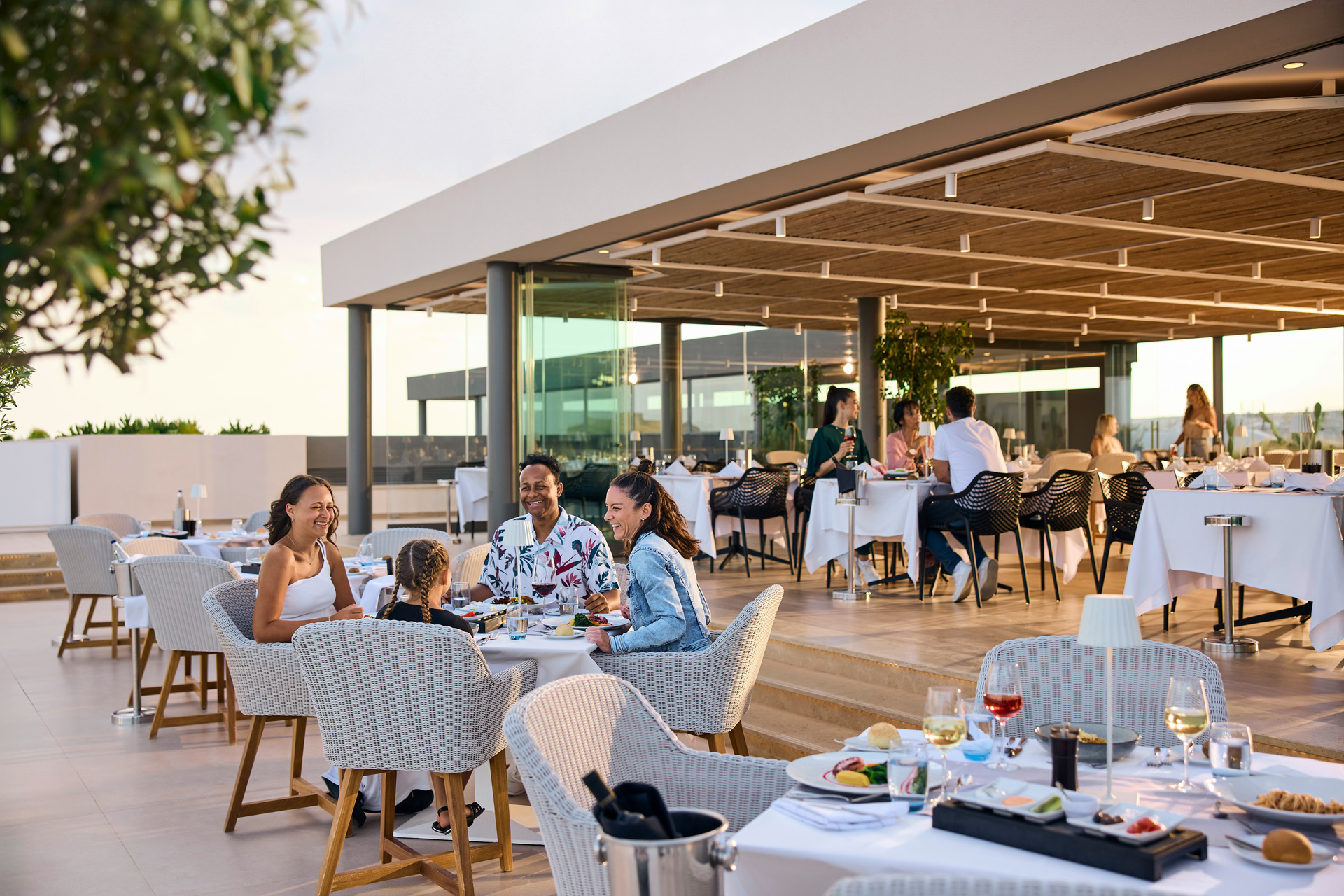 RCIP_Wine_Terrace_15106_WOL.jpg 