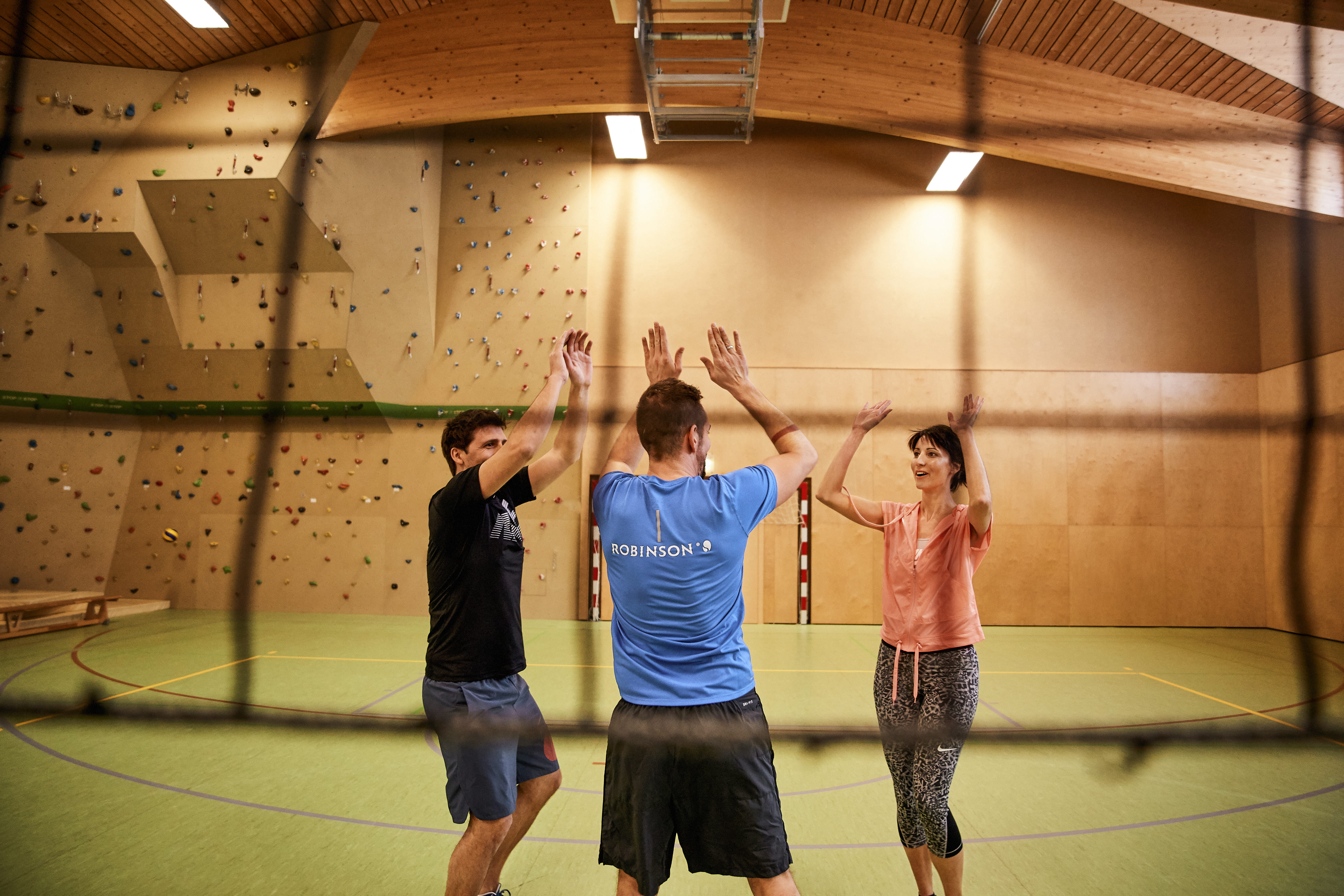 am79_12453_Volleyball_WOL.jpg 